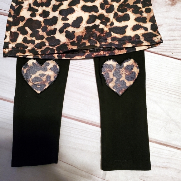 3 piece Cheetah Long Sleeve Top black leggings patches Red Suede jacket … - Picture 4 of 11